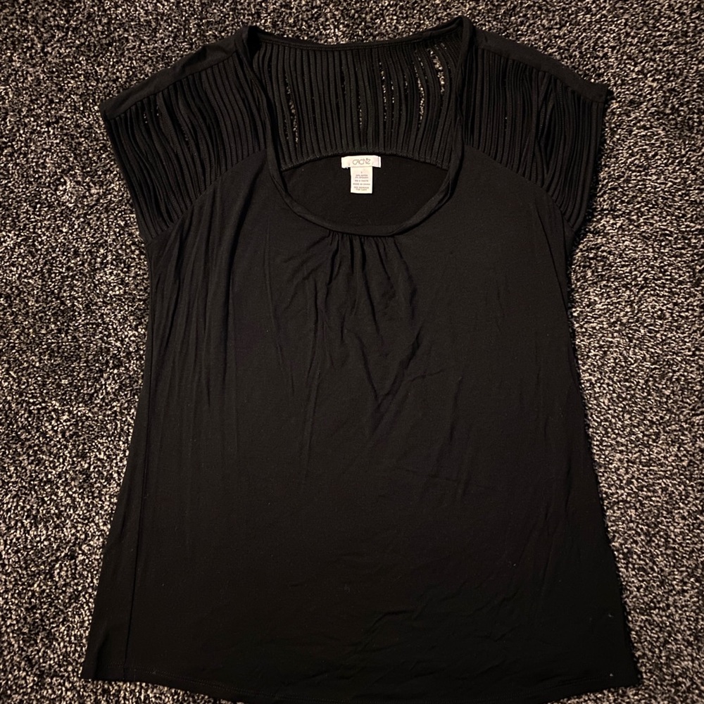 BLACK TOP
